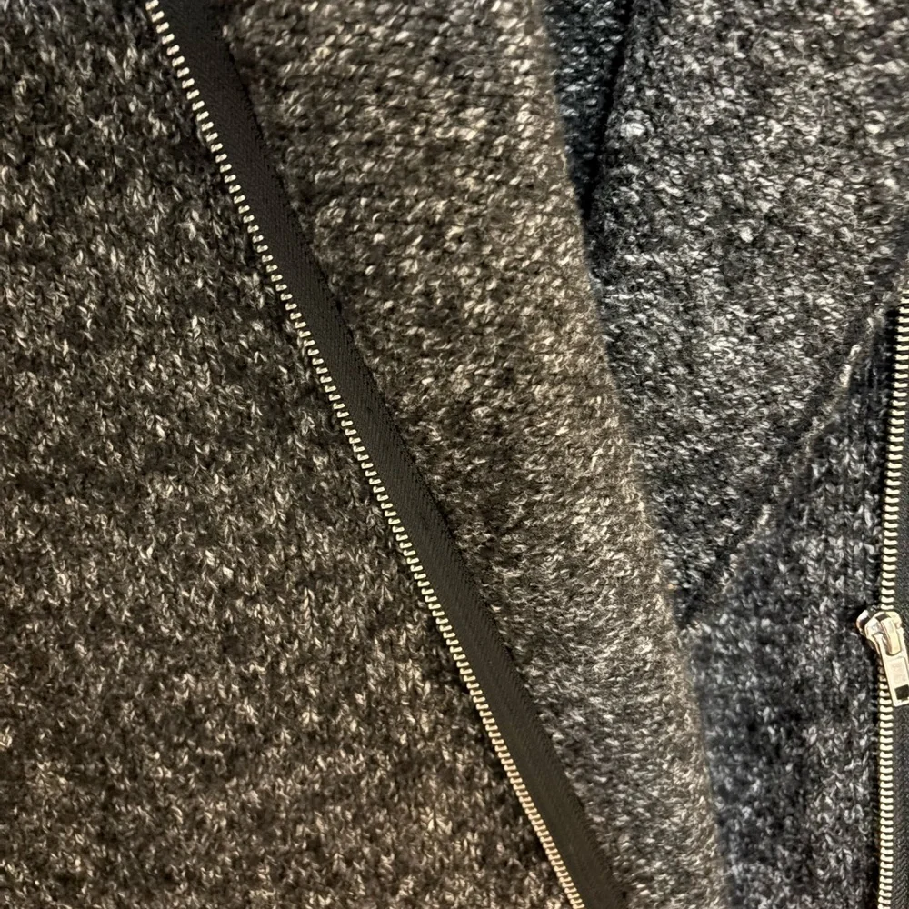 Gray Zipper Cardigan - Picture 2 of 4